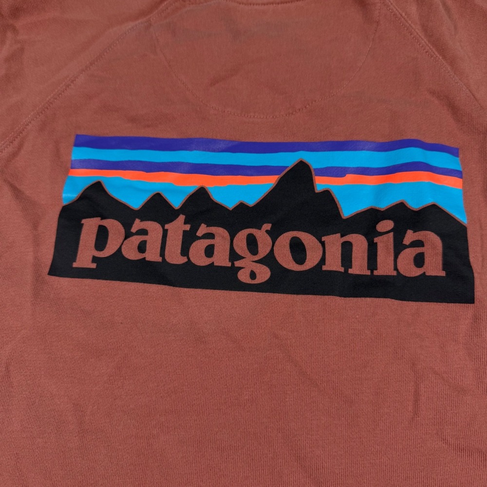 Patagonia P-6 Logo Sweatshirt Mens Medium Red Terracotta Organic Cotton Pullover - Picture 3 of 10